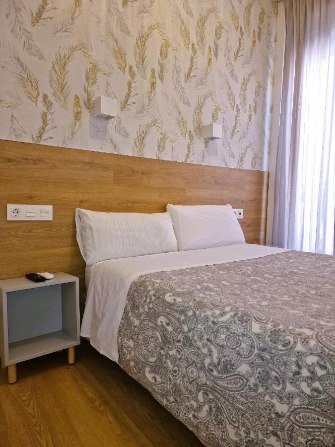 Hostal Comercial Madrid Eksteriør bilde