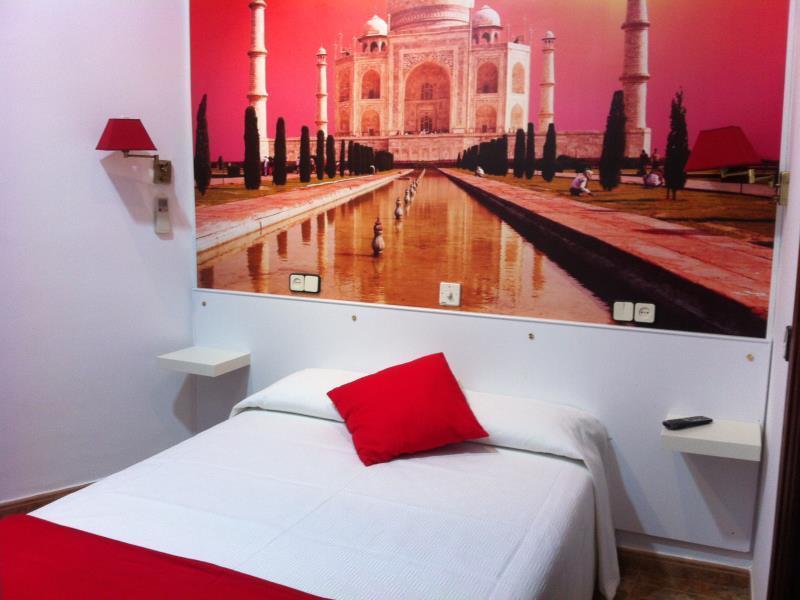 Hostal Comercial Madrid Eksteriør bilde